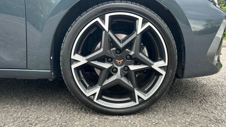 CUPRA Leon 1.5 eTSI 150 V2 5dr DSG Petrol Hatchback